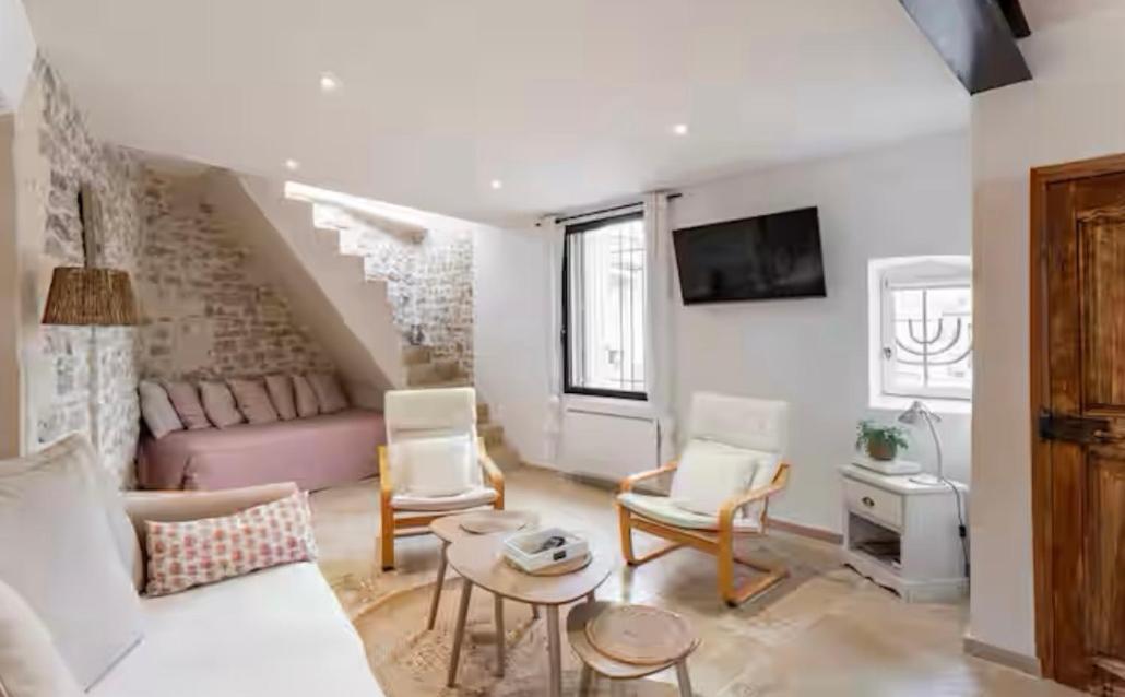 Appartement Entre les Arènes et la Major à Arles Extérieur photo